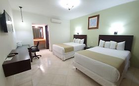 Hotel Casa Blanca
